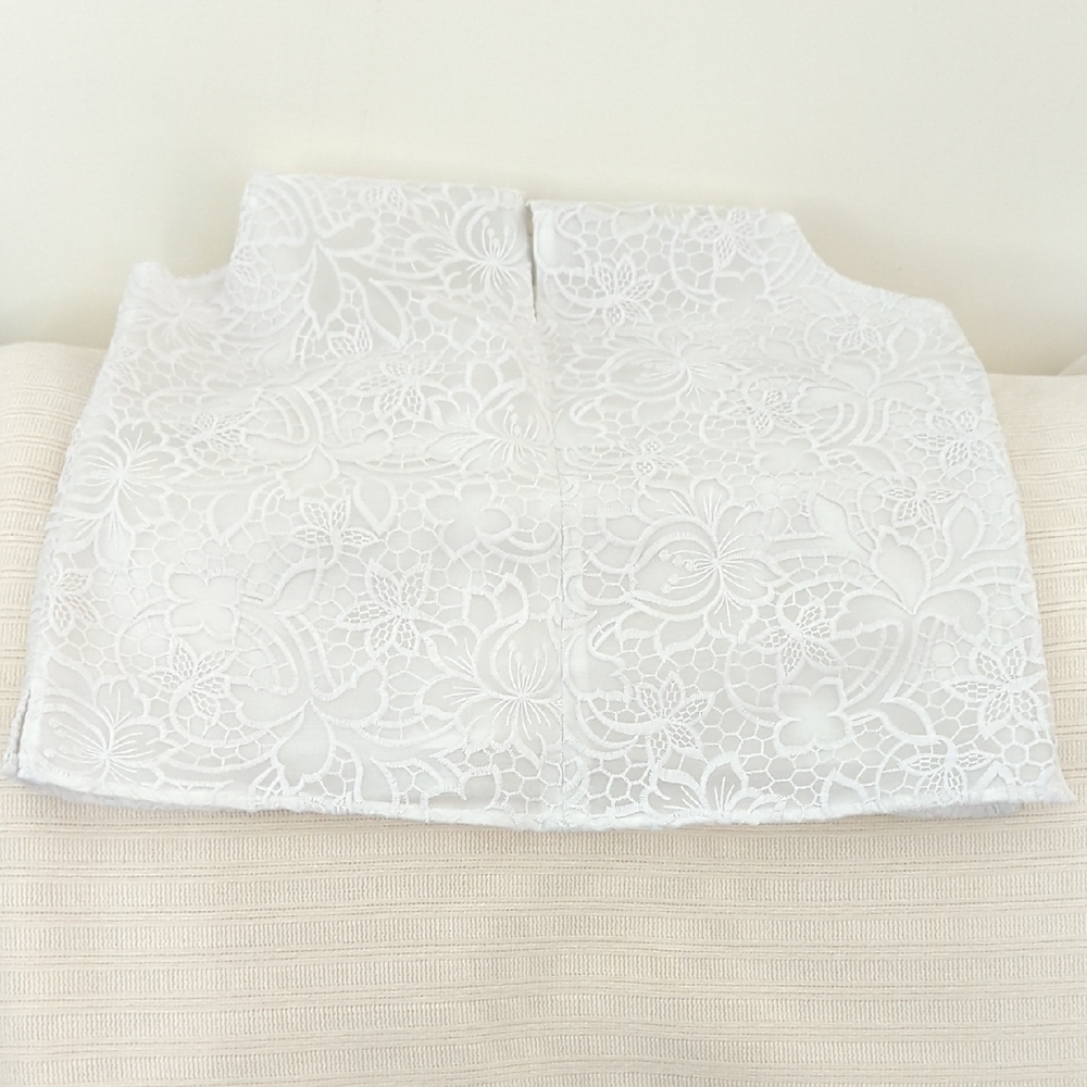 White House Black Market Floral Lace Blouse - Picture 7 of 8